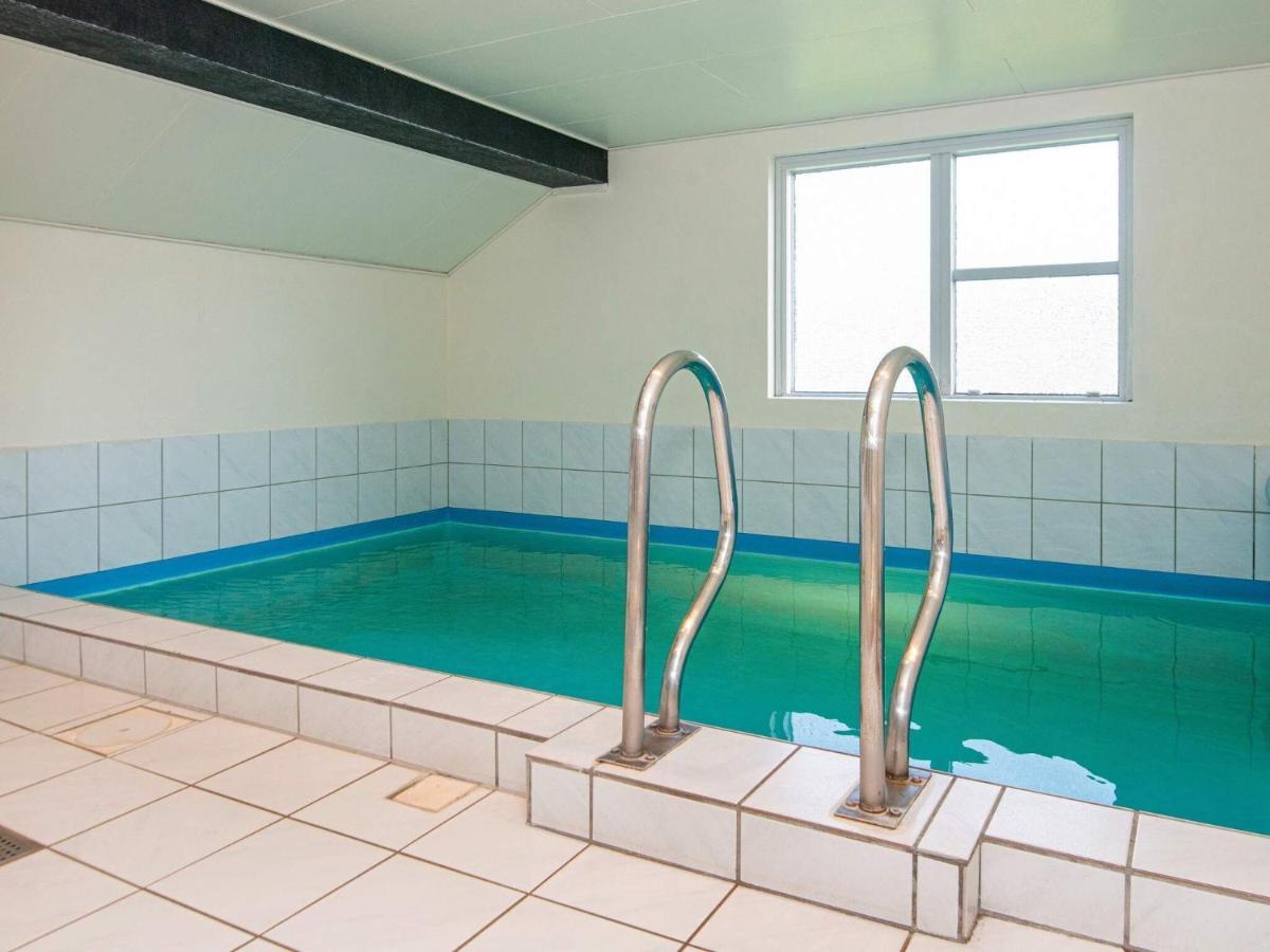 10 Person Holiday Home In Juelsminde Sonderby  Bagian luar foto