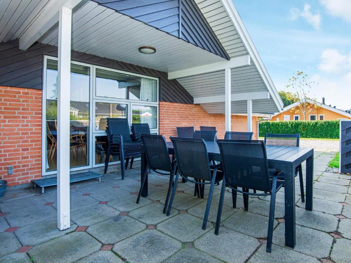 10 Person Holiday Home In Juelsminde Sonderby  Bagian luar foto
