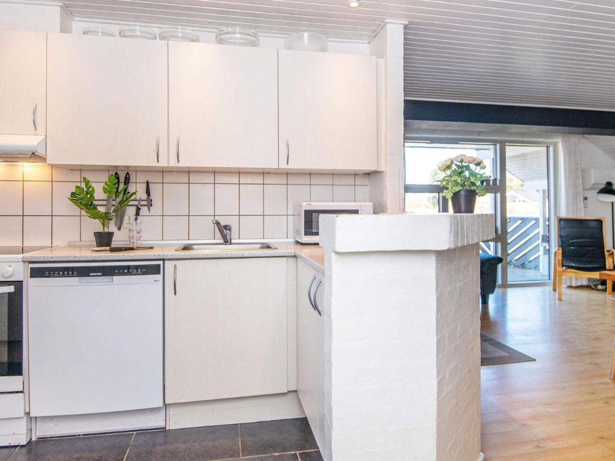10 Person Holiday Home In Juelsminde Sonderby  Bagian luar foto