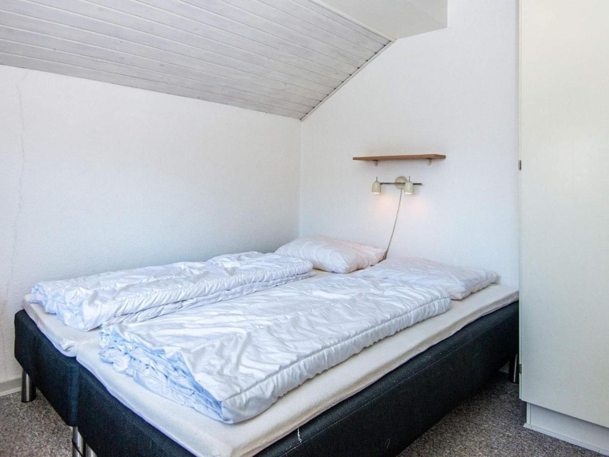 10 Person Holiday Home In Juelsminde Sonderby  Bagian luar foto