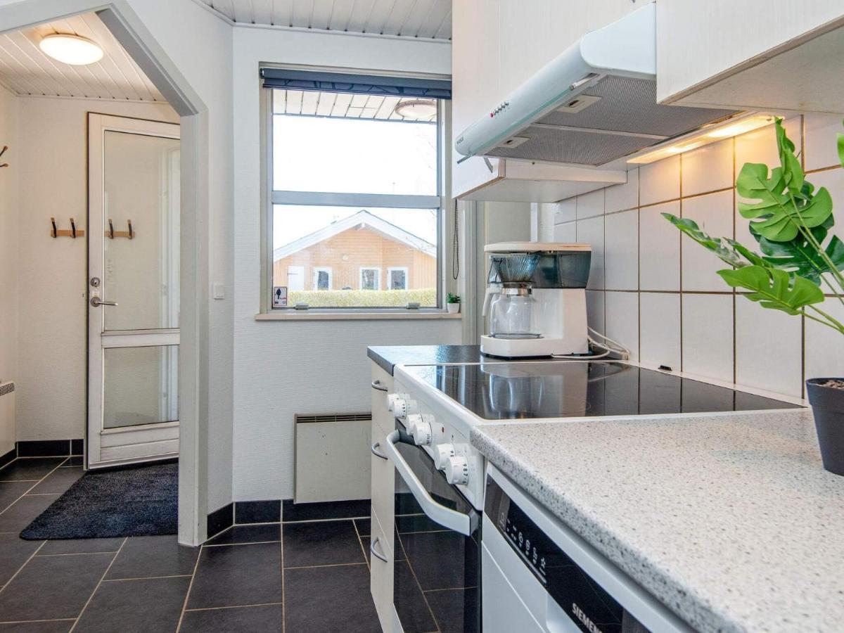 10 Person Holiday Home In Juelsminde Sonderby  Bagian luar foto